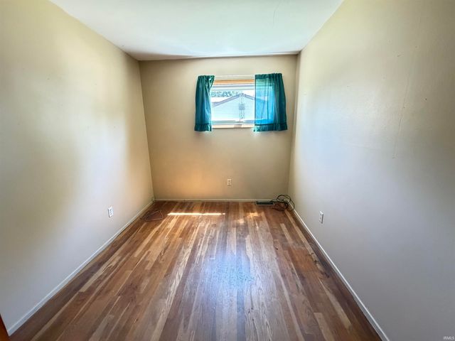 505 Albert Street, Valparaiso, IN 46383