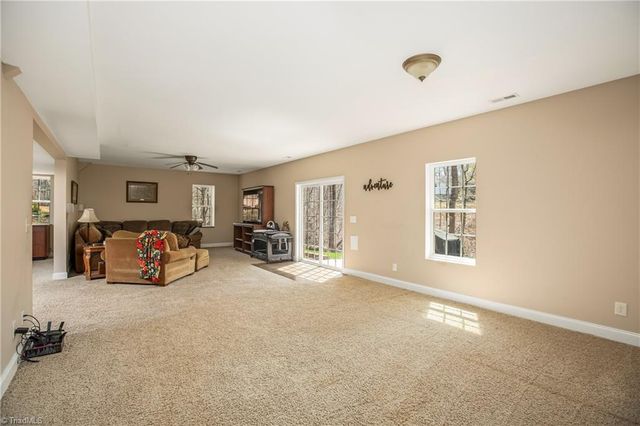 359 Marigold Lane, Lexington, NC 27292
