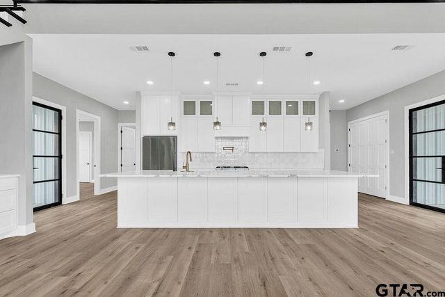 3255 VZ County Road 2120, Canton, TX 75103