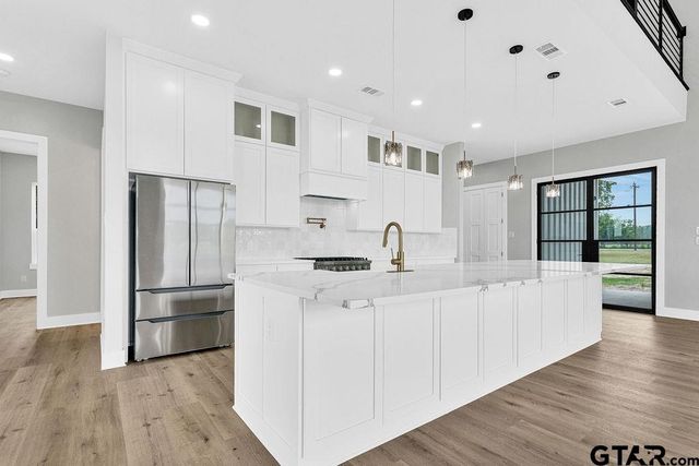 3255 VZ County Road 2120, Canton, TX 75103