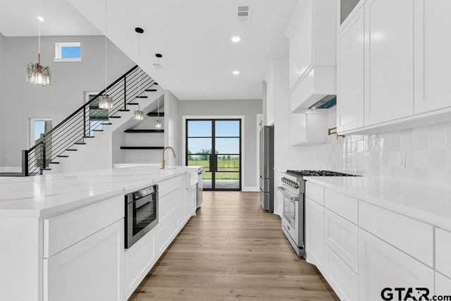 3255 VZ County Road 2120, Canton, TX 75103