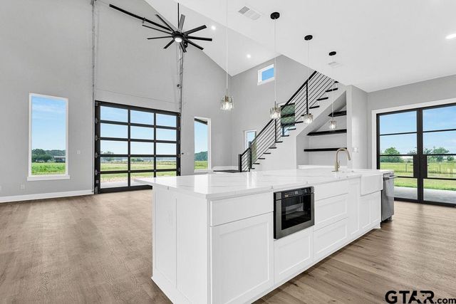 3255 VZ County Road 2120, Canton, TX 75103