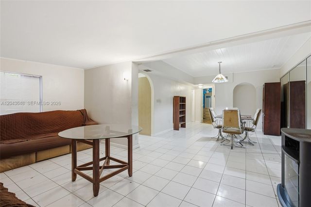 15401 SW 240th St, Homestead, FL 33032