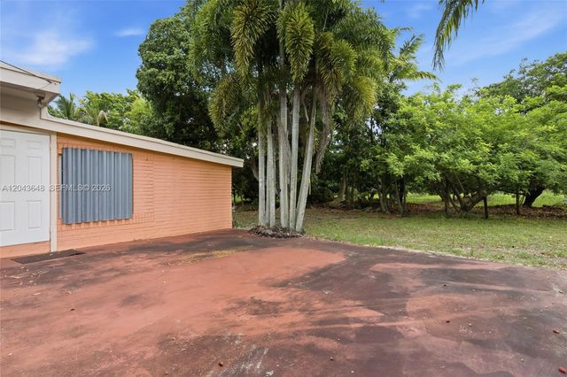 15401 SW 240th St, Homestead, FL 33032