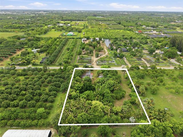 15401 SW 240th St, Homestead, FL 33032