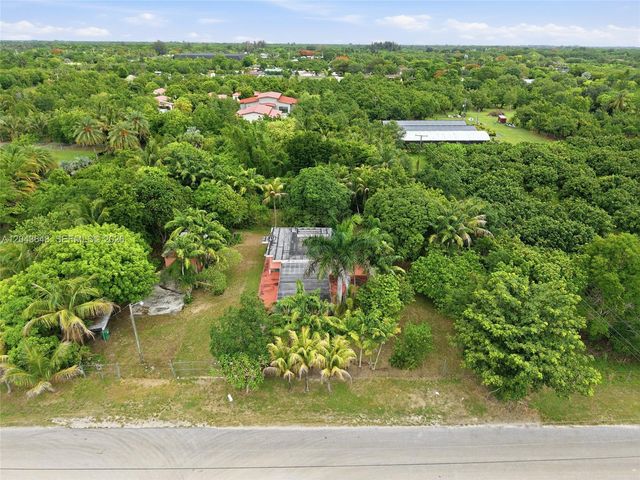 15401 SW 240th St, Homestead, FL 33032