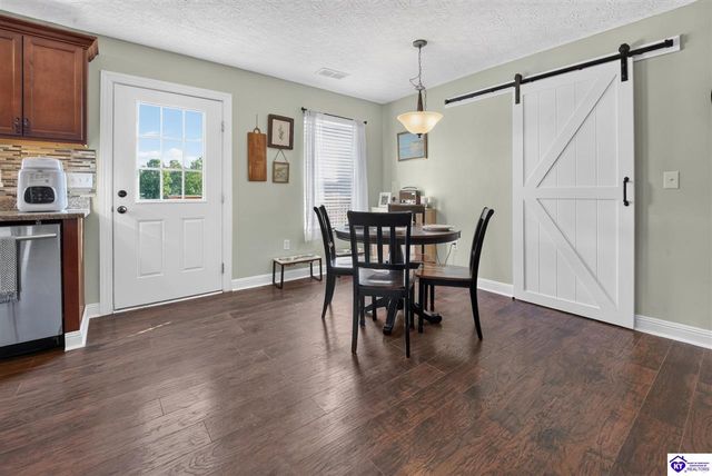 99 W Donna Reed Boulevard, Cecilia, KY 42724