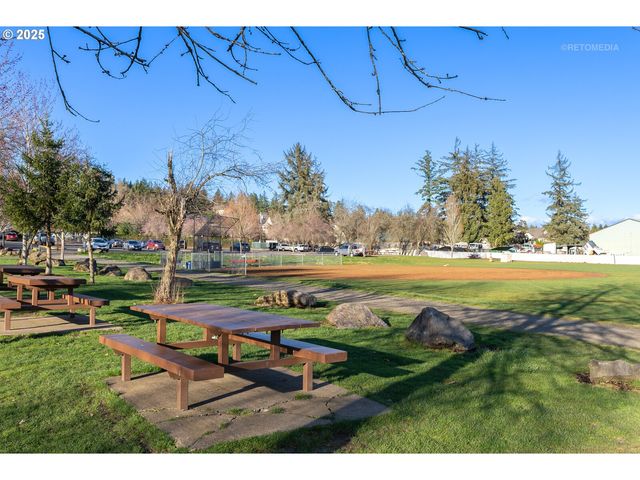 15077 Se SAINT ANDREWS Ct, Happy Valley, OR 97086