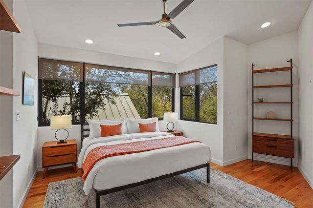 909 W Johanna ST A, Austin, TX 78704