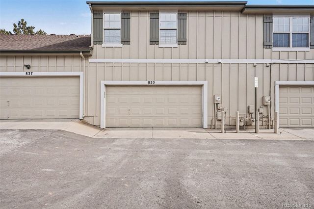 835 S Evanston Circle, Aurora, CO 80012