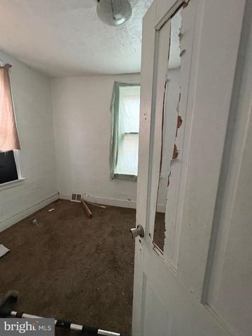 2831 S 81ST ST, Philadelphia, PA 19153