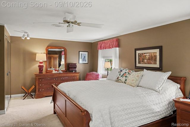 3875 Elizabeth Drive, Troy, MI 48084