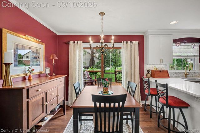 3875 Elizabeth Drive, Troy, MI 48084