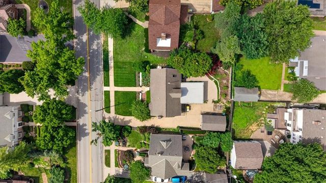 4951 State Line Road, Kansas City, MO 64112
