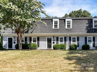 8060 Knights Bridge Road, Charlotte, NC 28210