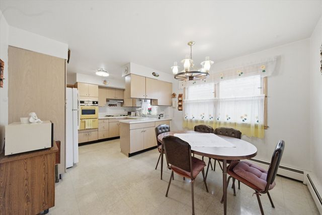 2721 N Nordica Avenue, Chicago, IL 60707