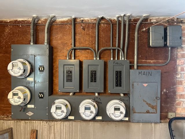 2721 N Nordica Avenue, Chicago, IL 60707