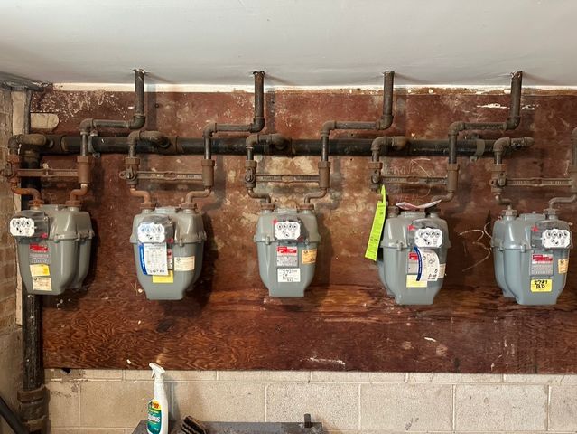 2721 N Nordica Avenue, Chicago, IL 60707