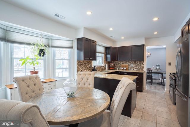 601 TALLOWOOD LN, Mount Laurel, NJ 08054