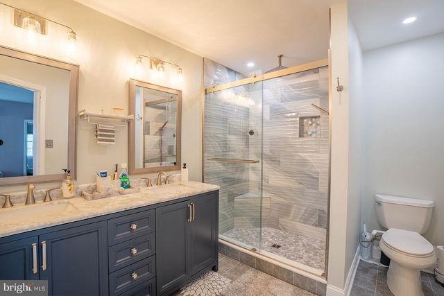 601 TALLOWOOD LN, Mount Laurel, NJ 08054