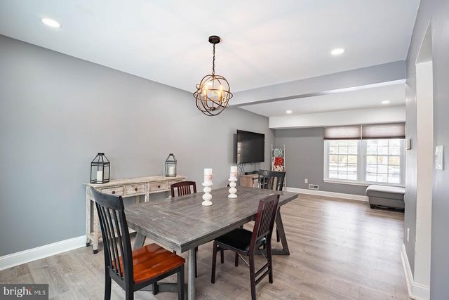 601 TALLOWOOD LN, Mount Laurel, NJ 08054