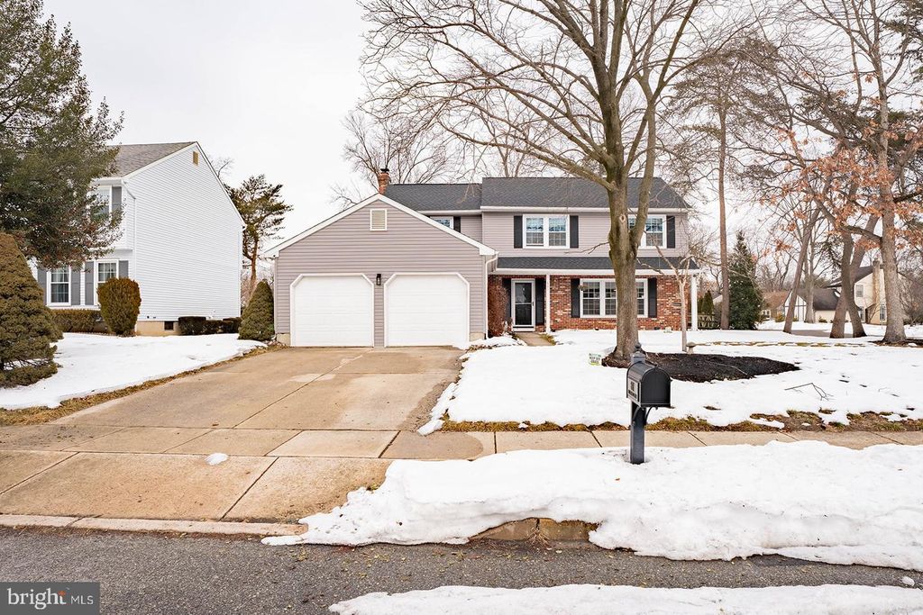 601 TALLOWOOD LN, Mount Laurel, NJ 08054