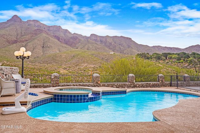 5864 VIA CUESTA Drive, El Paso, TX 79912