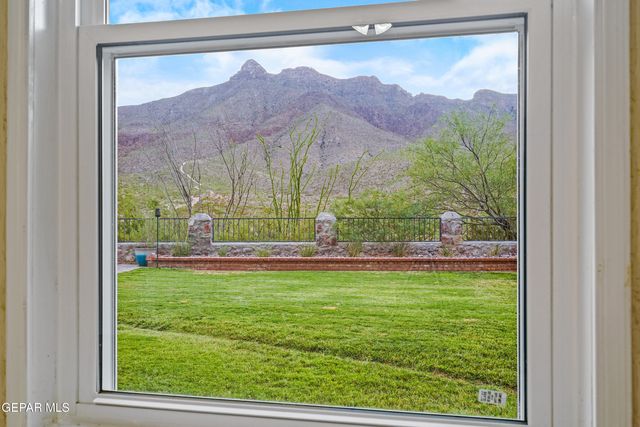 5864 VIA CUESTA Drive, El Paso, TX 79912