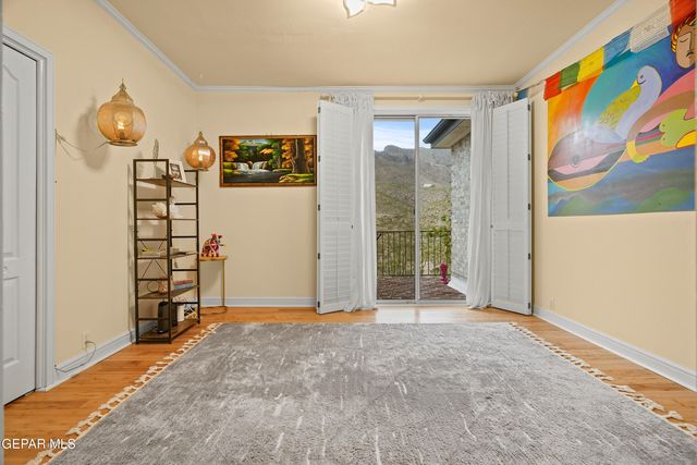5864 VIA CUESTA Drive, El Paso, TX 79912