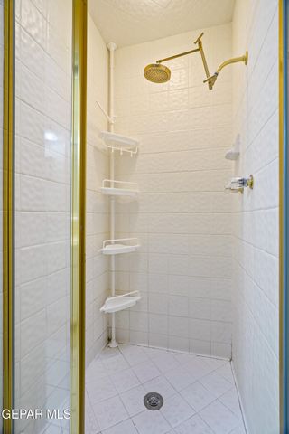 5864 VIA CUESTA Drive, El Paso, TX 79912