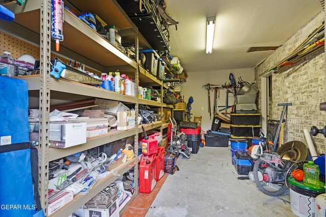 5864 VIA CUESTA Drive, El Paso, TX 79912