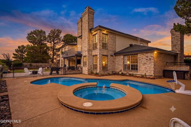5864 VIA CUESTA Drive, El Paso, TX 79912