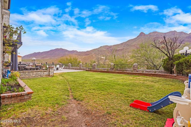 5864 VIA CUESTA Drive, El Paso, TX 79912