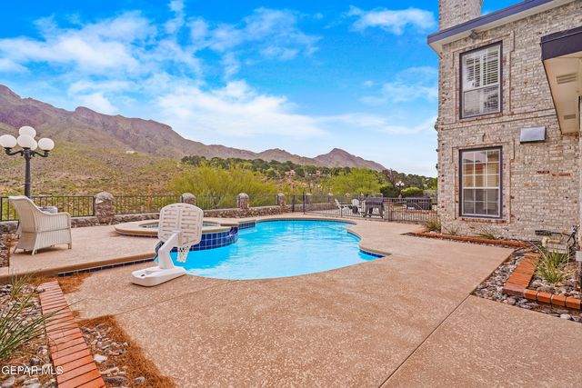 5864 VIA CUESTA Drive, El Paso, TX 79912