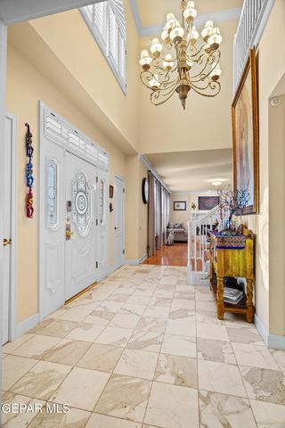 5864 VIA CUESTA Drive, El Paso, TX 79912