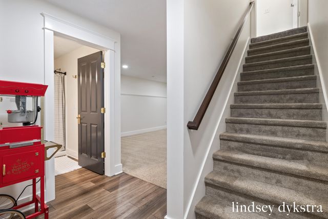 4238 Oak Timbers Drive NE, Grand Rapids, MI 49525