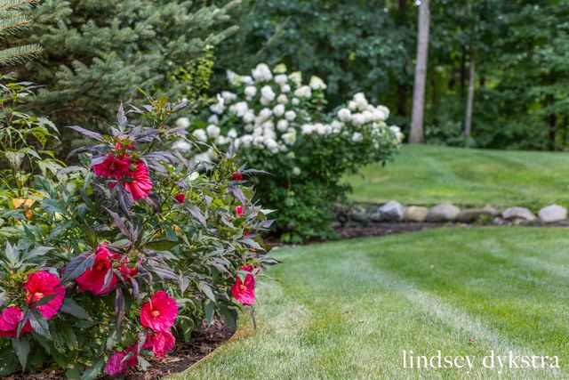 4238 Oak Timbers Drive NE, Grand Rapids, MI 49525