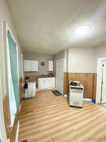 81 Kingston Place, Buffalo, NY 14210