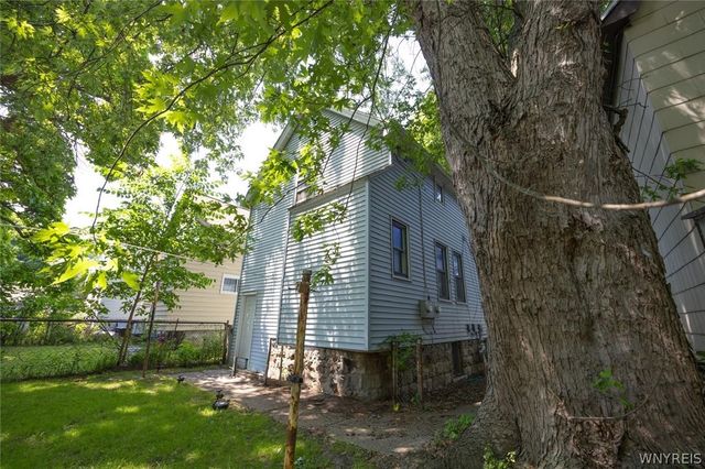81 Kingston Place, Buffalo, NY 14210