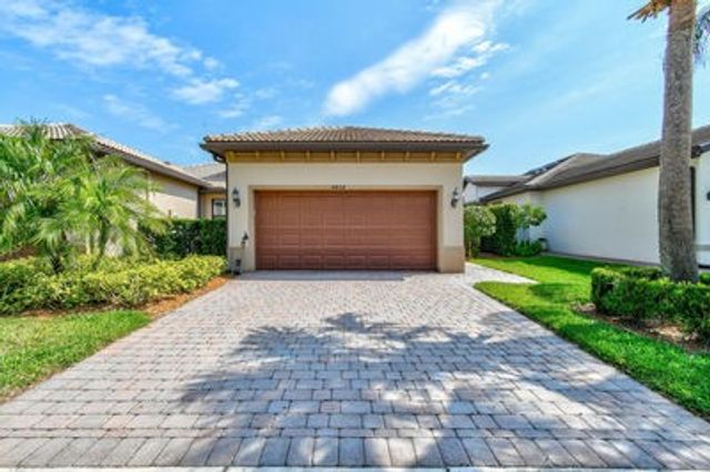 4454 Beauty Leaf Circle, Vero Beach, FL 32967