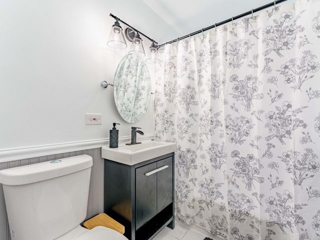 301 W Lonnquist Boulevard, Mount Prospect, IL 60056