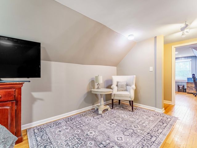 301 W Lonnquist Boulevard, Mount Prospect, IL 60056