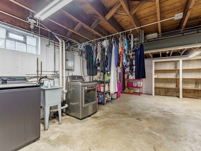 301 W Lonnquist Boulevard, Mount Prospect, IL 60056