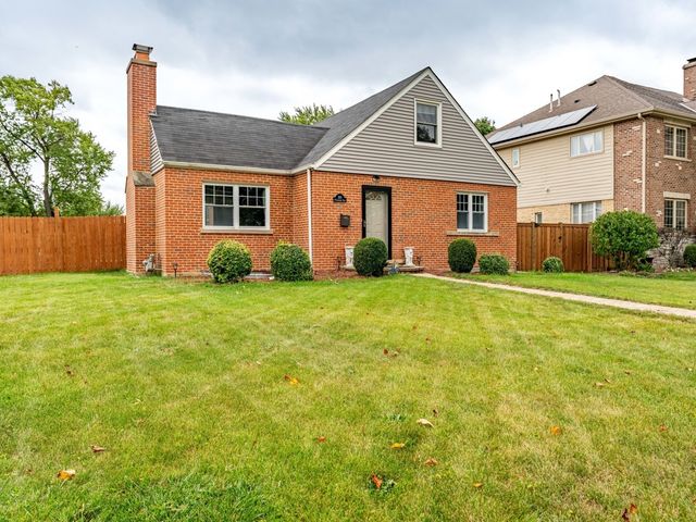 301 W Lonnquist Boulevard, Mount Prospect, IL 60056
