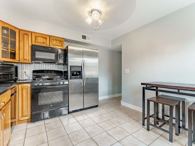 301 W Lonnquist Boulevard, Mount Prospect, IL 60056