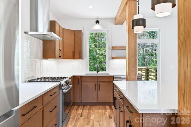 63 Orrinel Way, Asheville, NC 28806