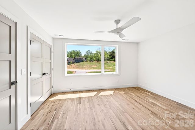 63 Orrinel Way, Asheville, NC 28806