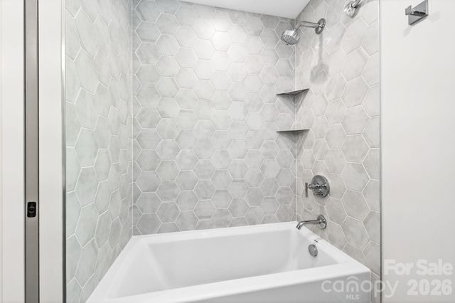 63 Orrinel Way, Asheville, NC 28806