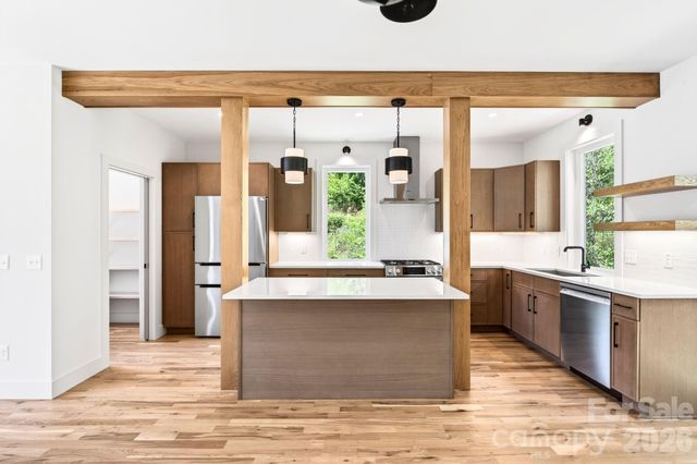 63 Orrinel Way, Asheville, NC 28806