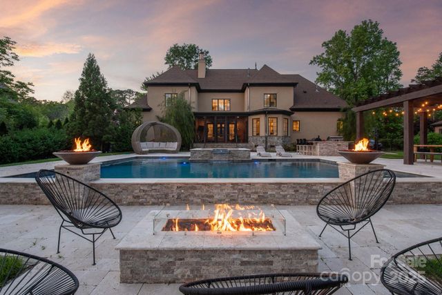 8021 Skye Lochs Drive, Waxhaw, NC 28173